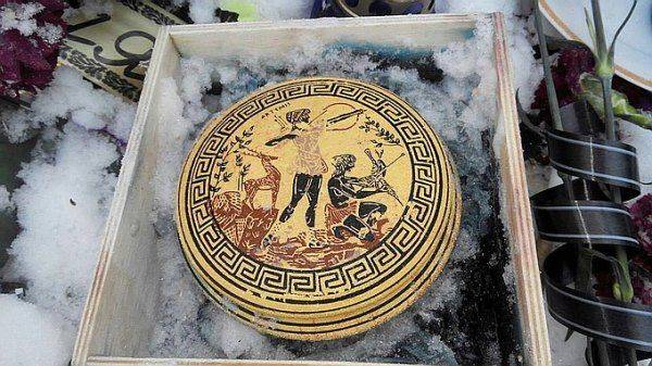 Опубликованы фотографии могилы Моторолы Опубликованы фотографии могилы Моторолы