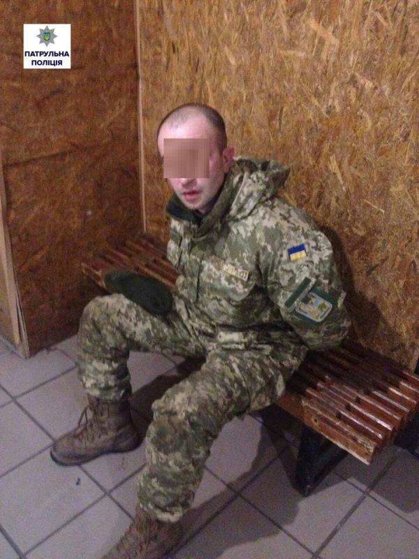В Николаеве бухой защитник Украины хотел раздеть и изнасиловать пенсионерку, но был остановлен полицией В Николаеве бухой защитник Украины хотел раздеть и изнасиловать пенсионерку, но был остановлен полицией