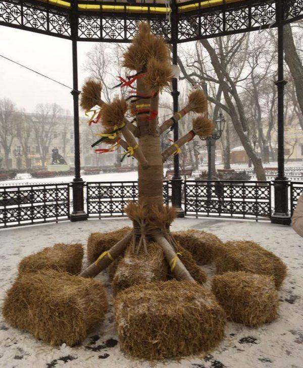 «Любителям шопок и пляцок советуют возвращаться в родные хутора»: русскоязычная Одесса избавляется от сельской культуры «Любителям шопок и пляцок советуют возвращаться в родные хутора»: русскоязычная Одесса избавляется от сельской культуры