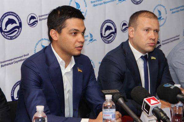 Карта Порошенко бита: коррупция затмила русофобию Карта Порошенко бита: коррупция затмила русофобию