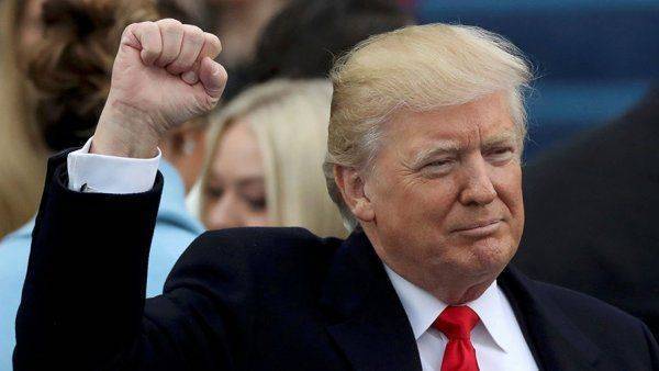 Трамп закрывает Америку Трамп закрывает Америку