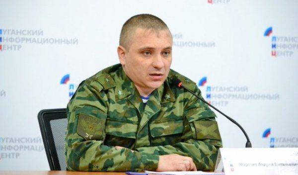 Пьяный украинский солдат случайно застрелил себя в грудь Пьяный украинский солдат случайно застрелил себя в грудь