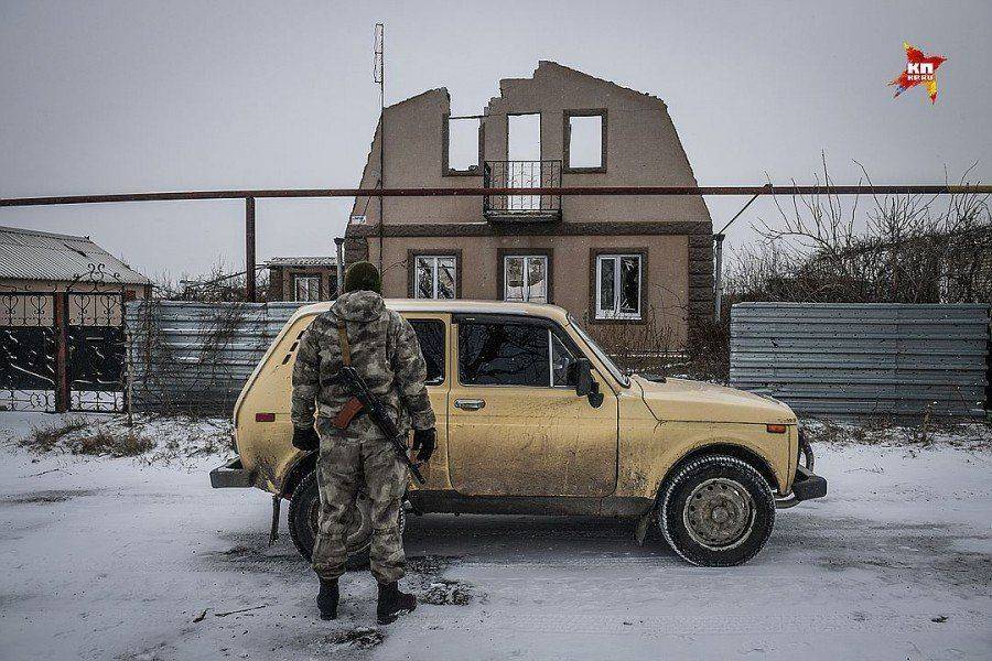 Захар Прилепин собрал в ДНР свой батальон Захар Прилепин собрал в ДНР свой батальон