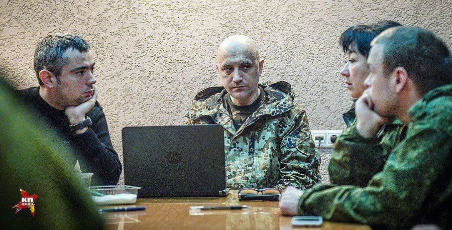 Захар Прилепин собрал в ДНР свой батальон Захар Прилепин собрал в ДНР свой батальон