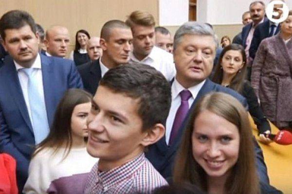 Февральский призыв: Главком Порошенко загоняет «умников» с дипломами в окопы АТО  Февральский призыв: Главком Порошенко загоняет «умников» с дипломами в окопы АТО