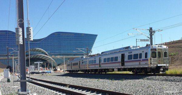 Аэропорт Денвер (США) - международный аэропорт или ковчег для “избранных”? Аэропорт Денвер (США) - международный аэропорт или ковчег для “избранных”?