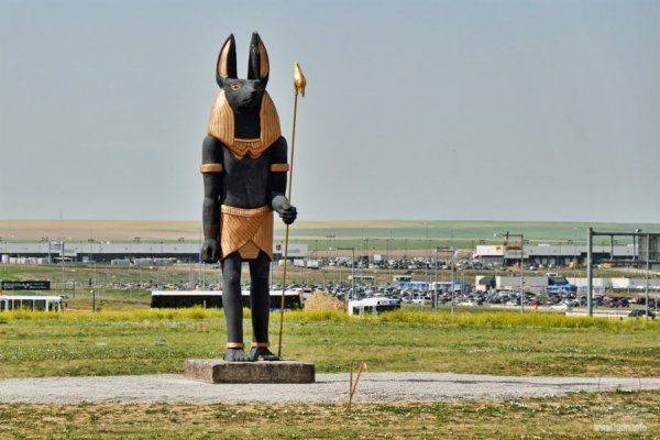 Аэропорт Денвер (США) - международный аэропорт или ковчег для “избранных”? Аэропорт Денвер (США) - международный аэропорт или ковчег для “избранных”?