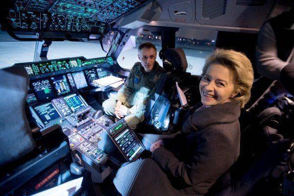 «Крайне досадный инцидент»: почему не летает новейший военно-транспортный самолёт Германии «Крайне досадный инцидент»: почему не летает новейший военно-транспортный самолёт Германии