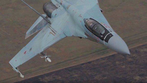 Хозяин неба: Минобороны продемонстрировало возможности Су-35С Хозяин неба: Минобороны продемонстрировало возможности Су-35С