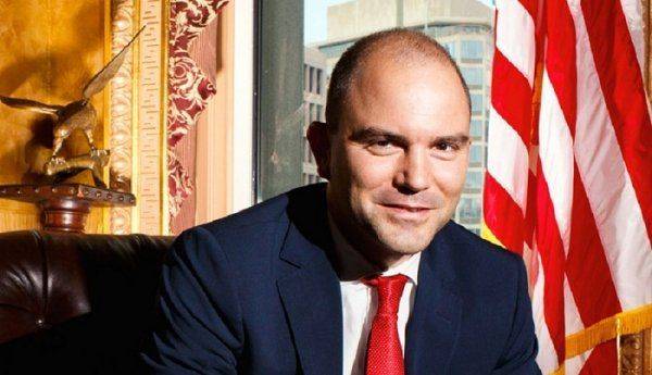 Чего боится Трамп и зачем он просит вернуть Крым Чего боится Трамп и зачем он просит вернуть Крым