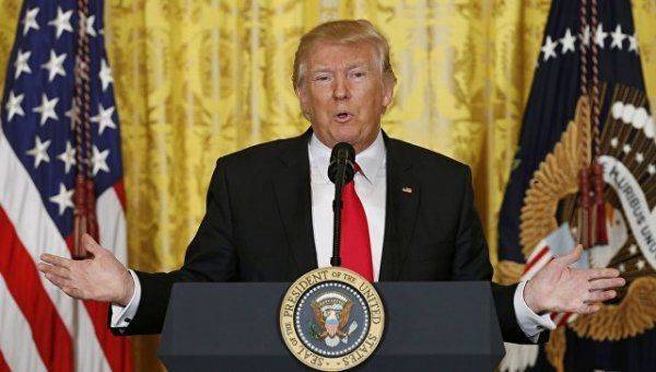 Трамп ради собственной безопасности начнет войну с Россией Трамп ради собственной безопасности начнет войну с Россией