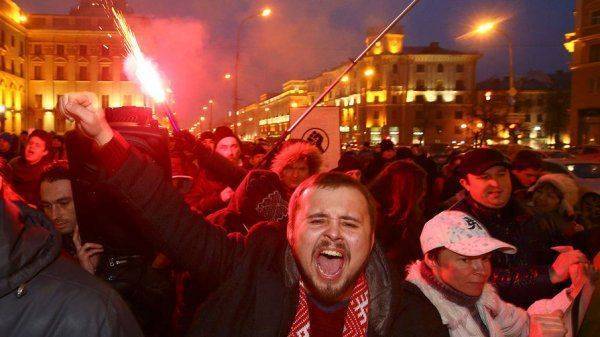 Минск вышел на защиту тунеядцев Минск вышел на защиту тунеядцев