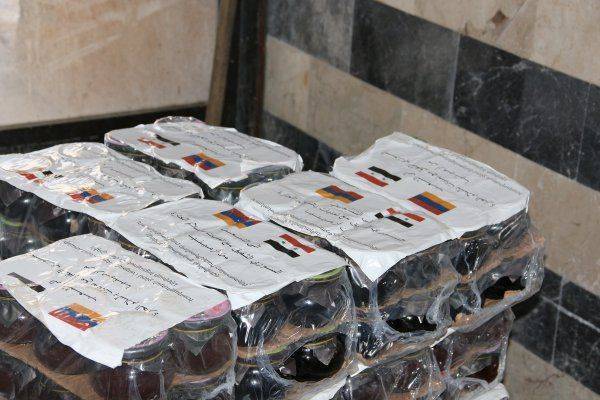 Гуманитарный груз из Армении перевезен в Латакию для раздачи сирийским семьям Гуманитарный груз из Армении перевезен в Латакию для раздачи сирийским семьям