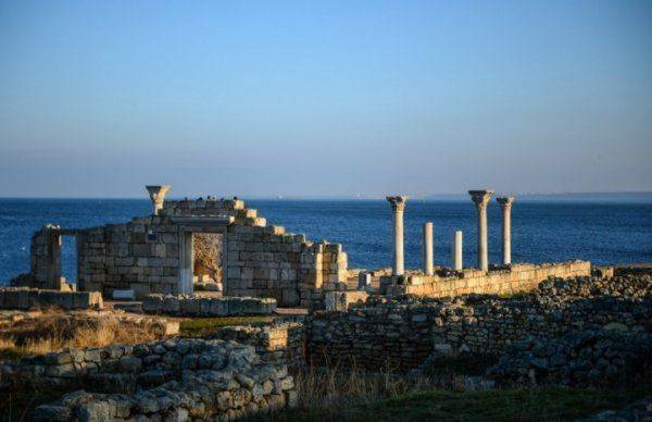 Севастополь: внутренний туризм на военно-историческую тему Севастополь: внутренний туризм на военно-историческую тему