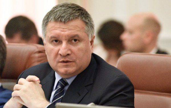 Рубрика «Острые языки украинской дипломатии»: Аваков про «пиндостан» Рубрика «Острые языки украинской дипломатии»: Аваков про «пиндостан»