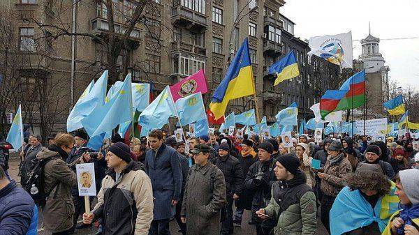 Киев: Марш вялых «деоккупантов» Крыма Киев: Марш вялых «деоккупантов» Крыма