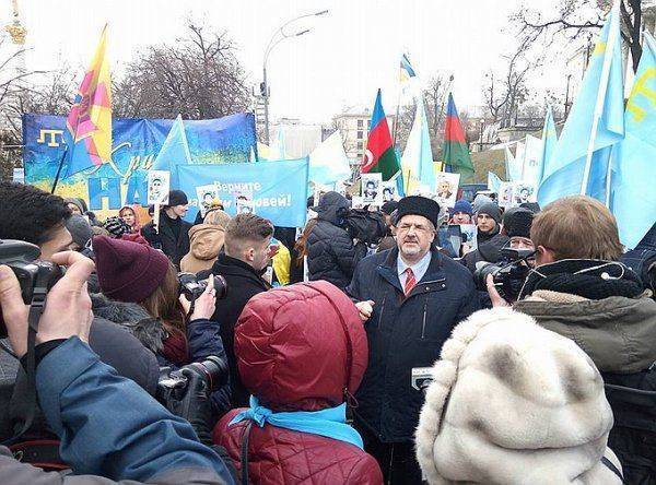 Киев: Марш вялых «деоккупантов» Крыма Киев: Марш вялых «деоккупантов» Крыма