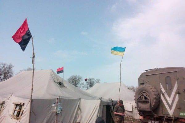 В заложниках у бандеровцев: Почему выкуп памятника Суворову – это ошибка В заложниках у бандеровцев: Почему выкуп памятника Суворову – это ошибка