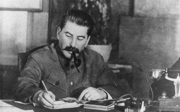 Михаил Хазин: Мы должны быть искренне благодарны Сталину Михаил Хазин: Мы должны быть искренне благодарны Сталину