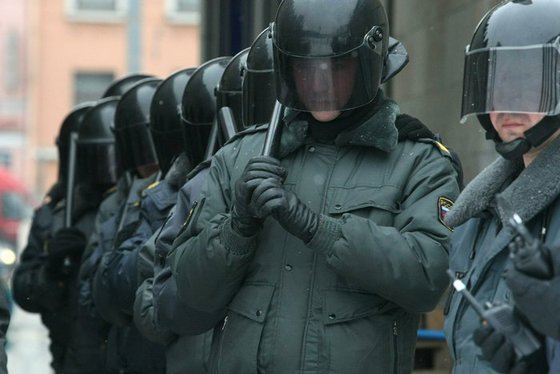 Зачем Навальный выводит 25 марта марш на Кремль Зачем Навальный выводит 25 марта марш на Кремль