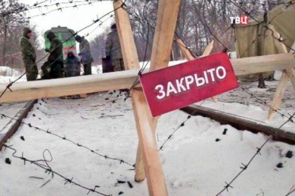 Николай Азаров: Порошенко тоже выгодна блокада Донбасса для дискредитации радикалов Николай Азаров: Порошенко тоже выгодна блокада Донбасса для дискредитации радикалов