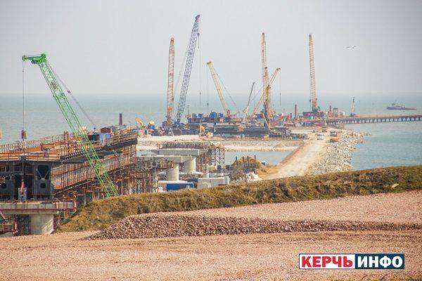 В Сети появились свежие фотографии строительства Керченского моста В Сети появились свежие фотографии строительства Керченского моста