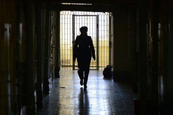 В Киевском СИЗО прапорщики отказались охранять будущих министров и депутатов из-за невыплат зарплаты   В Киевском СИЗО прапорщики отказались охранять будущих министров и депутатов из-за невыплат зарплаты