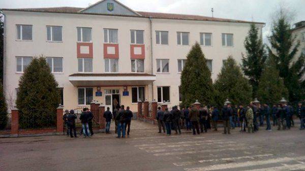 Ровно угрожает украине Донецком Ровно угрожает украине Донецком