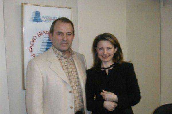 Савченко: Украиной будет править триумвират - Тимошенко, Медведчук и Путин Савченко: Украиной будет править триумвират - Тимошенко, Медведчук и Путин