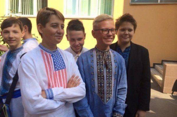 На уроках литературы будут читать сказки. Русская классика слишком сложна для сеятелей рапса На уроках литературы будут читать сказки. Русская классика слишком сложна для сеятелей рапса