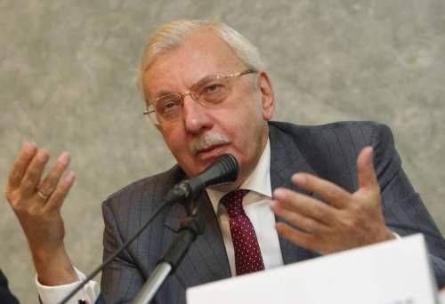 Виталий Третьяков: Наша миграционная система фактически работает против национальных интересов России Виталий Третьяков: Наша миграционная система фактически работает против национальных интересов России