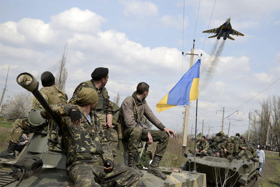 Украина готова ввести военное положение и погибнуть Украина готова ввести военное положение и погибнуть