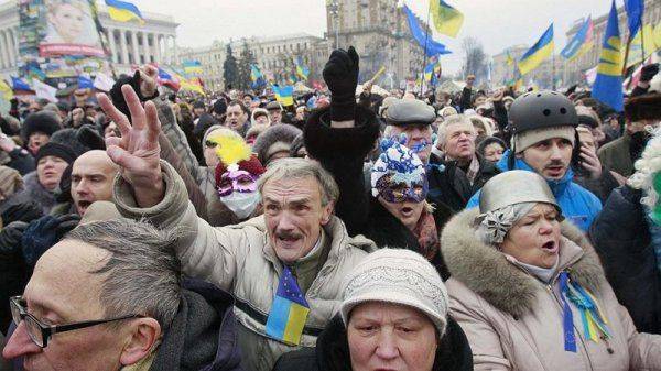 Порошенко лезет в карман украинцев. Долг ЖКХ будут списывать сразу с банковских карт Порошенко лезет в карман украинцев. Долг ЖКХ будут списывать сразу с банковских карт