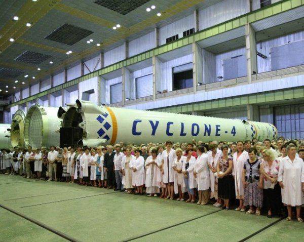 В Раде сообщили о бегстве украинских ракетчиков «Южмаша» в Россию В Раде сообщили о бегстве украинских ракетчиков «Южмаша» в Россию
