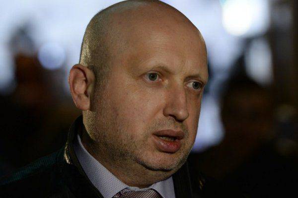 Турчинов боится случайно захватить Россию Турчинов боится случайно захватить Россию