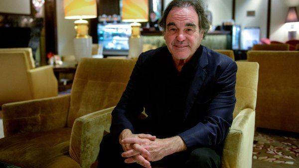 Оливер Стоун: «Соединенные Штаты объявили Путина врагом» Оливер Стоун: «Соединенные Штаты объявили Путина врагом»