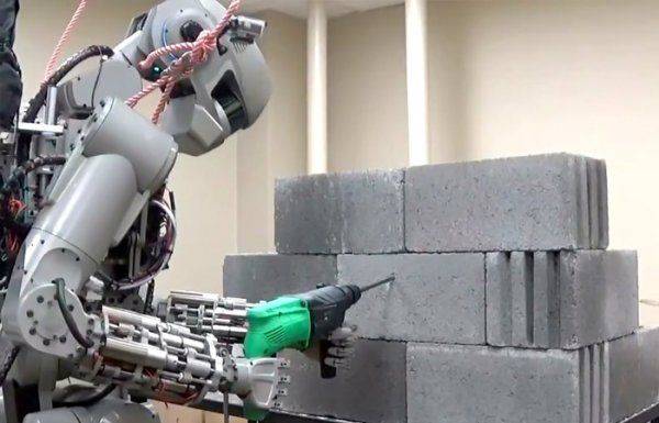 ФПИ о боевых роботах России: восстание машин откладывается