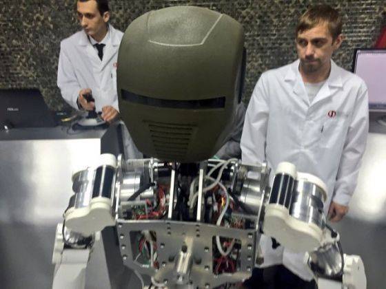 Россия будет недосягаемым лидером в области военного роботостроения Россия будет недосягаемым лидером в области военного роботостроения