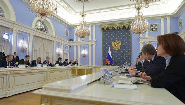 В правительстве сообщили о выполнении 90% "майских указов" Путина В правительстве сообщили о выполнении 90% "майских указов" Путина