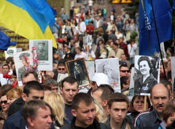 «Бессмертный полк» в Киеве пройдет под защитой потомков Победителей «Бессмертный полк» в Киеве пройдет под защитой потомков Победителей