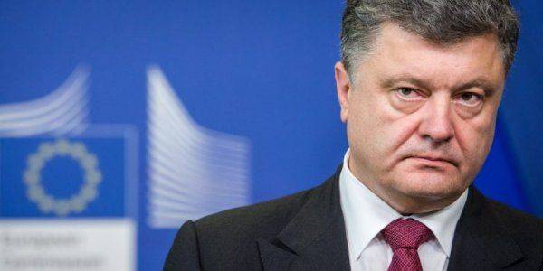 Порошенко придумал «новый» способ, как «сломать» Россию Порошенко придумал «новый» способ, как «сломать» Россию
