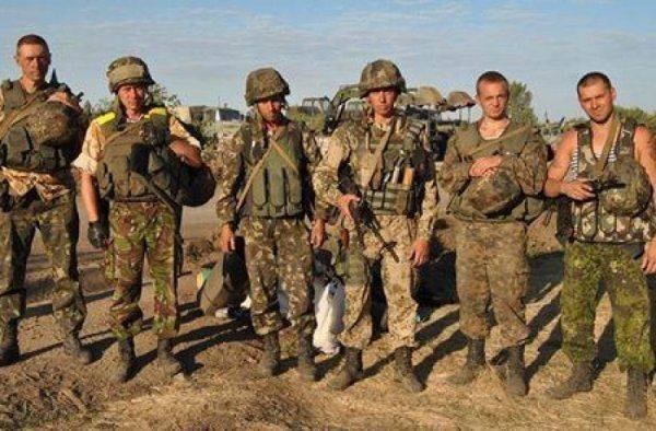 «Герои не вмырают»: Минобороны будет разбрасывать над зоной АТО патриотичные листовки «Герои не вмырают»: Минобороны будет разбрасывать над зоной АТО патриотичные листовки