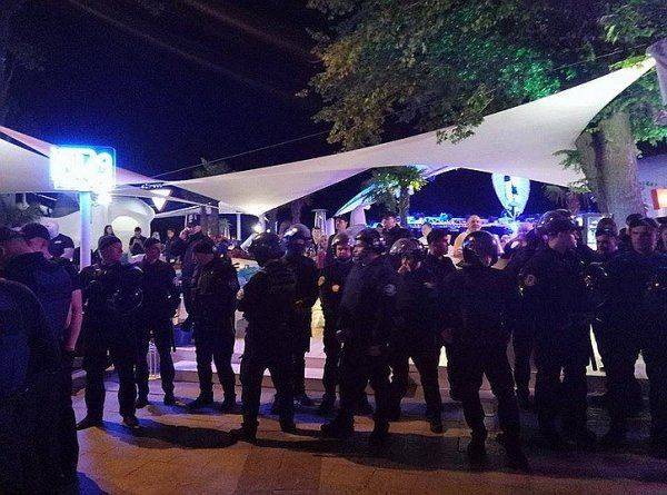 «Правый сектор» сорвал концерт Лободы в Одессе: Россия, забери свою Лабуду «Правый сектор» сорвал концерт Лободы в Одессе: Россия, забери свою Лабуду