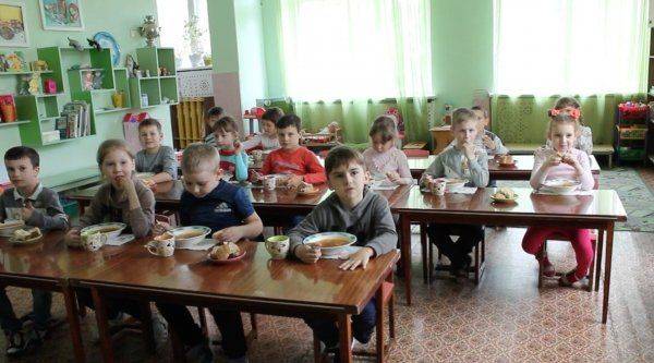 Активисты ОНФ возмущены ситуацией с детским питанием в Красном Сулине Ростовской области Активисты ОНФ возмущены ситуацией с детским питанием в Красном Сулине Ростовской области