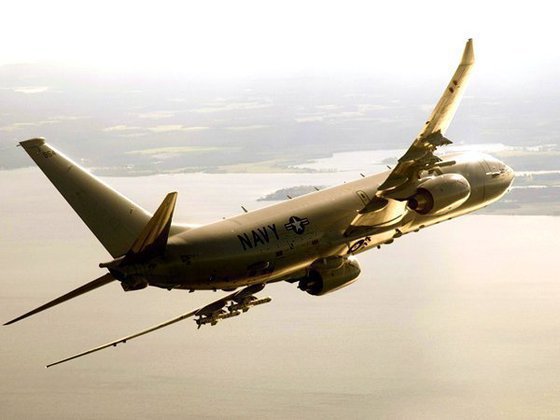Как и зачем Су-27 ВКС России "побрил" и напугал RC-135 Как и зачем Су-27 ВКС России "побрил" и напугал RC-135