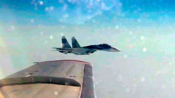 Все подробности: Как Су-27 отогнал F-16 от самолета Шойгу Все подробности: Как Су-27 отогнал F-16 от самолета Шойгу