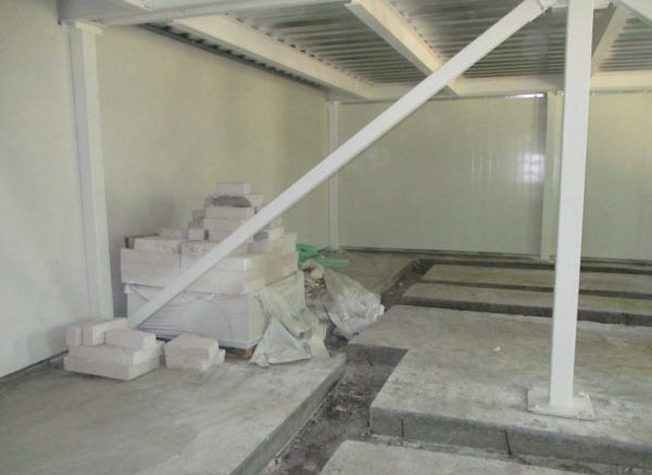 Для украинских морпехов построили «экспериментальную» казарму без туалетов, отопления и электричества