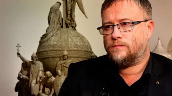 Валерий Коровин: Мы должны жестко пресекать любую попытку ослабить нашу государственность Валерий Коровин: Мы должны жестко пресекать любую попытку ослабить нашу государственность