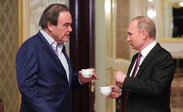 Оливер Стоун о Владимире Путине: Российский народ никогда так хорошо не жил Оливер Стоун о Владимире Путине: Российский народ никогда так хорошо не жил
