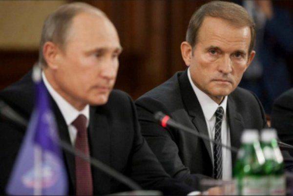 Оуновцы в шоке после заявлений Путина: вместо Бандеры наводить порядок придет Медведчук   Оуновцы в шоке после заявлений Путина: вместо Бандеры наводить порядок придет Медведчук